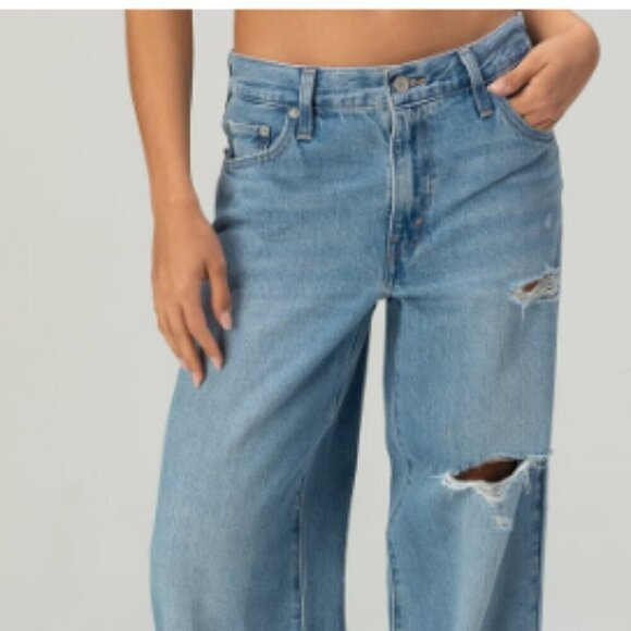 Free People Levis Premium Womens Baggy Dad Jeans Light Blue Distressed Size 24 - Picture 2 of 9